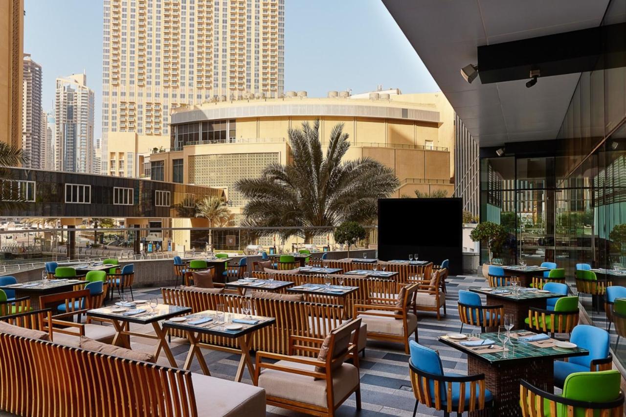 크라운 플라자 두바이 마리나 호텔 외부 사진 The Address Lounge at Dubai International Airport