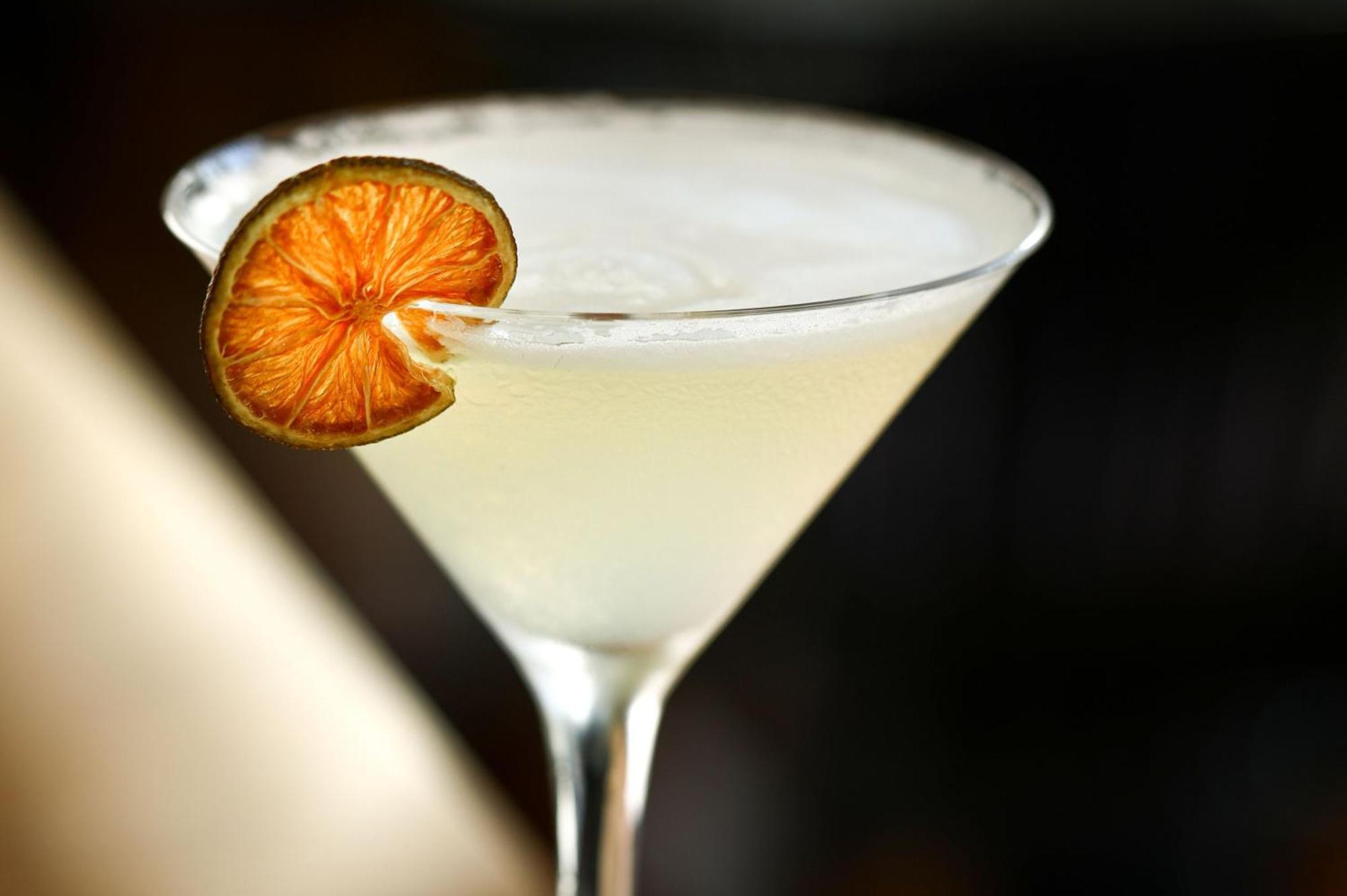 크라운 플라자 두바이 마리나 호텔 외부 사진 A French 75