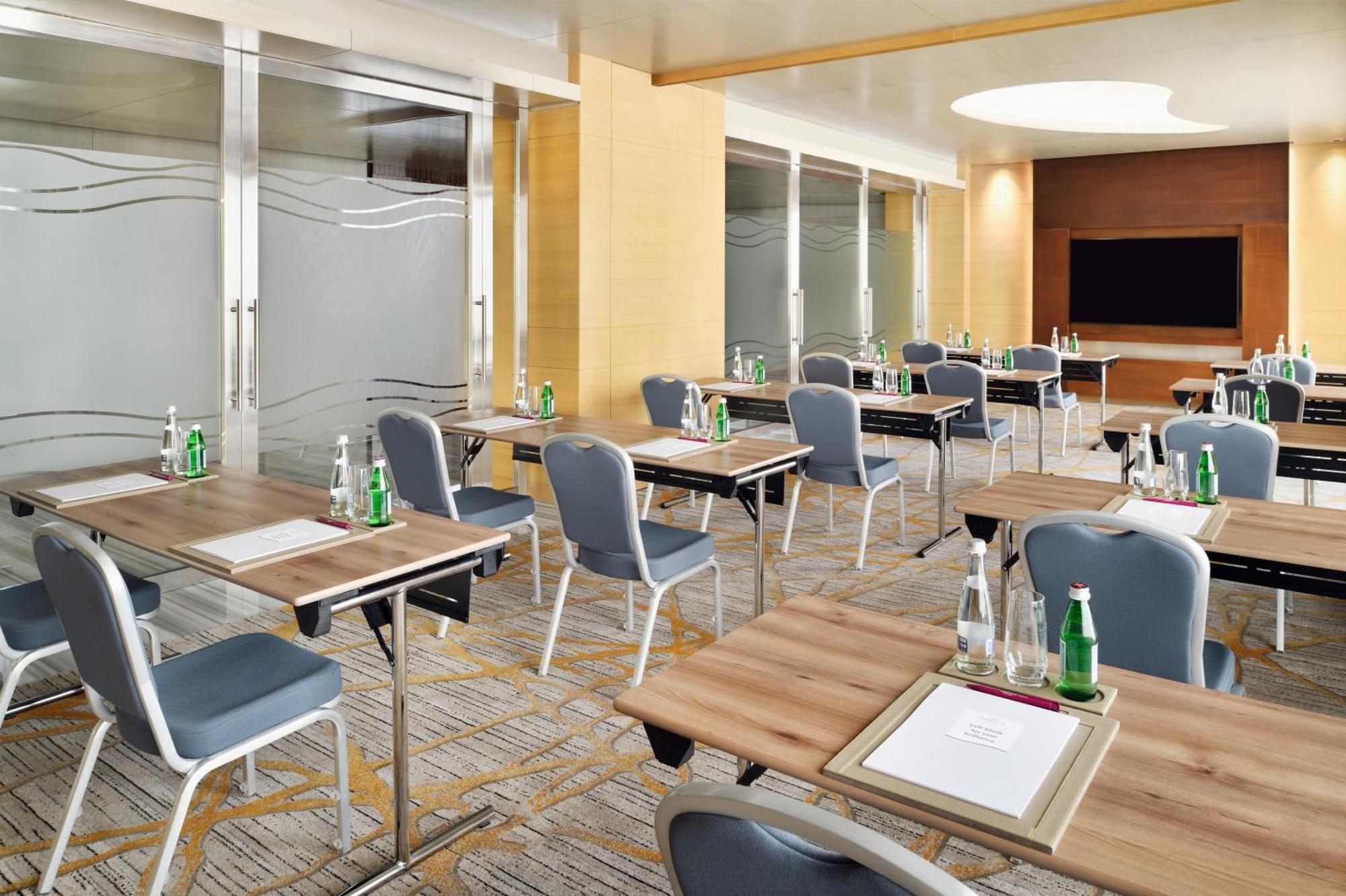 크라운 플라자 두바이 마리나 호텔 외부 사진 Meeting room